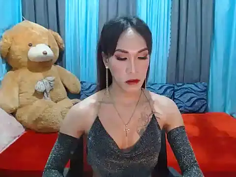 xxSexyBitch69xx online show from December 11, 9:19 am