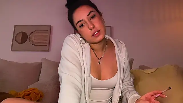 Snapshot of SissiVienna chatting on March 28, 2:05 pm SissiVienna online show from March 28, 2:05 pm