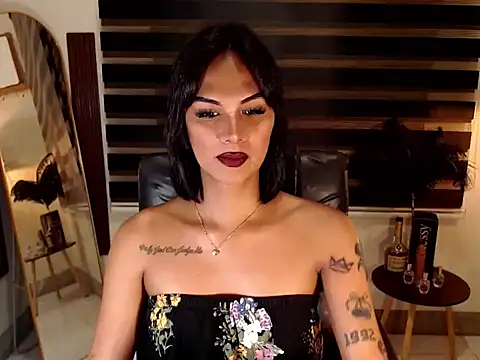 SarahAmber online show from October 11, 11:20 am