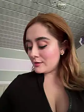 Snapshot of Sam_Thompsoon_ chatting on December 14, 3:58 pm Sam Thompsoon online show from December 14, 3:58 pm