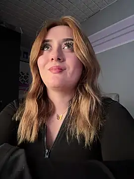 Snapshot of Sam_Thompsoon_ chatting on February 11, 6:33 pm Sam Thompsoon online show from February 11, 6:33 pm