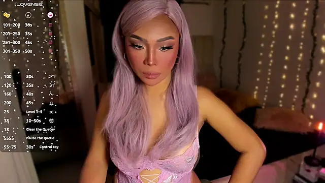 Snapshot of venusangelicxx chatting on December 20, 7:43 pm venusangelicxx online show from December 20, 7:43 pm