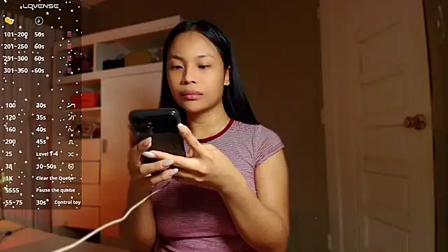 Snapshot of venusangelicxx chatting on March 29, 7:25 pm venusangelicxx online show from March 29, 7:25 pm