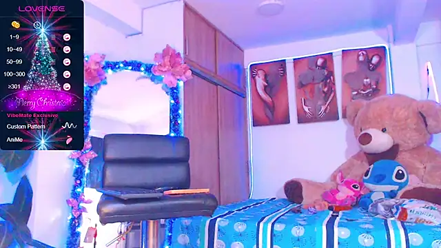 Hotgiirl 1 online show from December 4, 7:33 pm