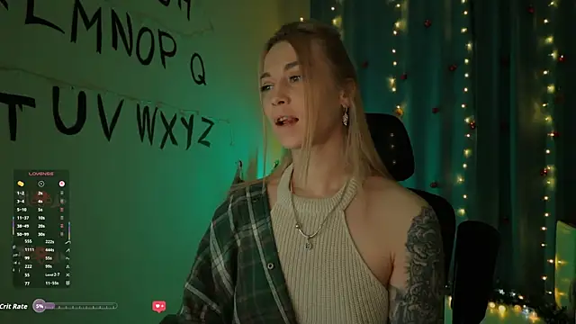 Snapshot of AskAlexa chatting on December 22, 2:30 am AskAlexa online show from December 22, 2:30 am