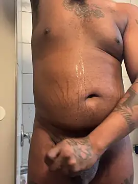 Snapshot of ThickAssBBCKing chatting on February 20, 5:29 pm ThickAssBBCKing online show from February 20, 5:29 pm