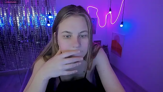 Snapshot of JadeSoft chatting on January 25, 3:09 am JadeSoft online show from January 25, 3:09 am