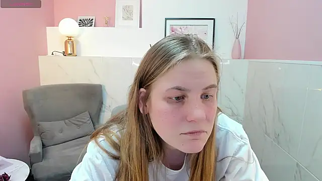 Snapshot of JadeSoft chatting on March 2, 3:24 am JadeSoft online show from March 2, 3:24 am