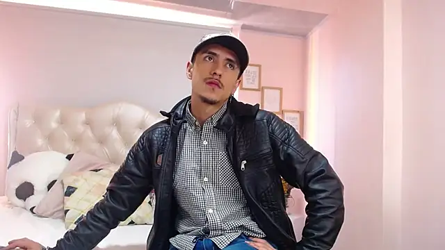 ryan maxy online show from February 10, 1:22 pm