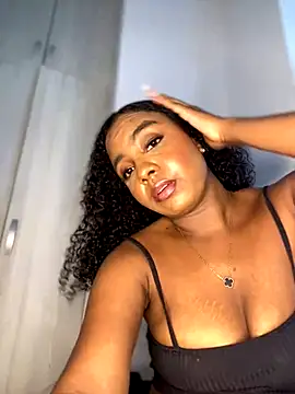 Snapshot of nisaa_ chatting on September 13, 2:17 pm nisaa online show from September 13, 2:17 pm