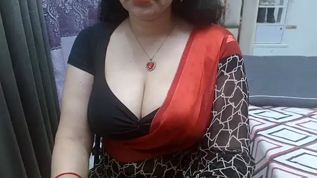 Lovelywife786 online show from May 3, 5:13 am