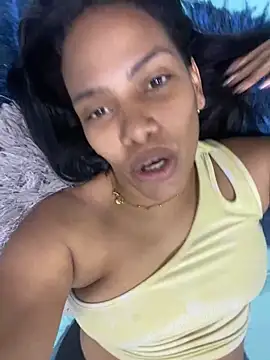 ArielleMillerr online show from December 31, 9:17 pm