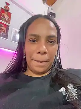 ArielleMillerr online show from January 10, 11:08 pm
