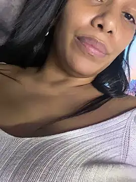 ArielleMillerr online show from January 14, 8:04 pm