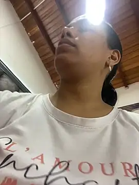 ArielleMillerr online show from January 16, 6:27 pm
