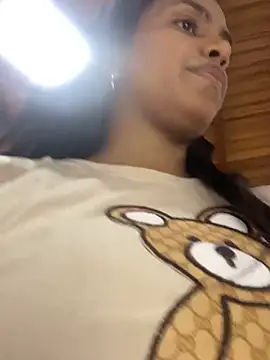ArielleMillerr online show from January 20, 5:59 pm