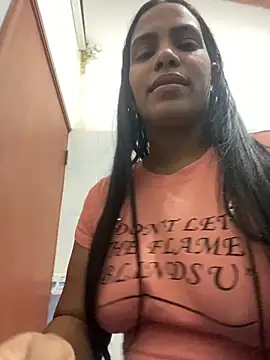 ArielleMillerr online show from January 27, 9:33 pm