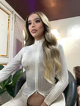 Elizabeth Arden online show from October 31, 1:17 am