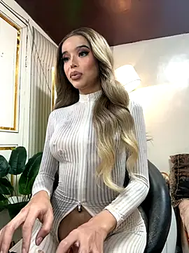 Elizabeth Arden online show from November 2, 1:52 am