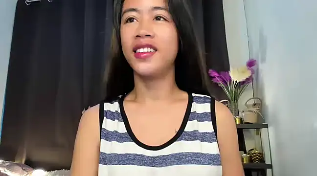 Snapshot of Emma_Jones88 chatting on January 29, 4:15 am Emma Jones88 online show from January 29, 4:15 am