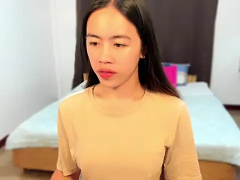 Snapshot of Emma_Jones88 chatting on September 17, 5:25 pm Emma Jones88 online show from September 17, 5:25 pm