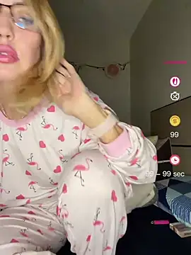 Snapshot of RAIRAsexy chatting on July 30, 8:02 am RAIRAsexy online show from July 30, 8:02 am