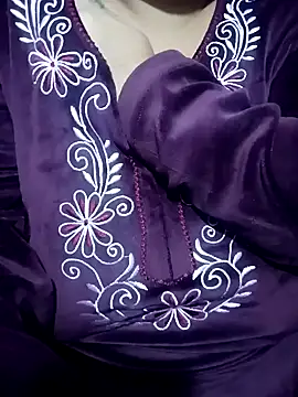 Snapshot of Pyarimoto chatting on February 20, 2:46 pm Pyarimoto online show from February 20, 2:46 pm