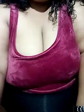 Snapshot of Pyarimoto chatting on April 3, 7:12 pm Pyarimoto online show from April 3, 7:12 pm