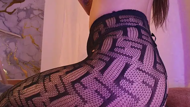 Snapshot of Pleasure_Vibes23 chatting on October 26, 1:22 am Pleasure Vibes23 online show from October 26, 1:22 am