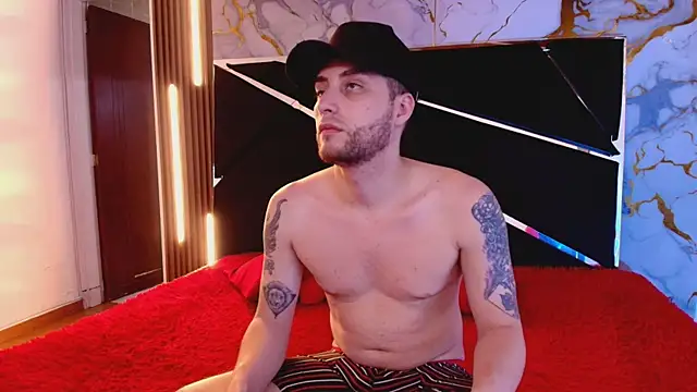 Snapshot of Pleasure_Vibes23 chatting on October 27, 9:19 pm Pleasure Vibes23 online show from October 27, 9:19 pm