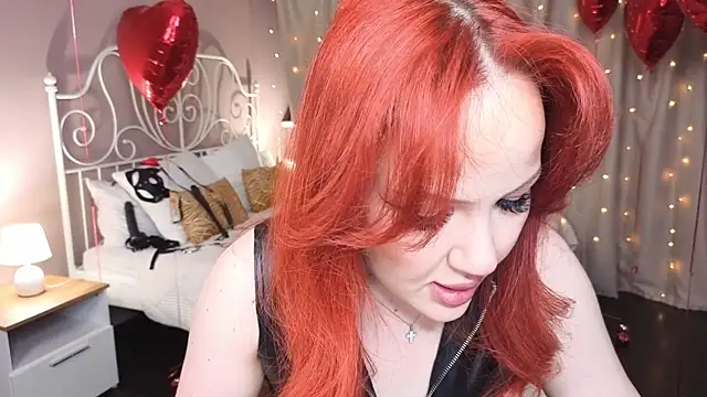 Snapshot of Aleksa_Foxy chatting on February 13, 12:06 am Aleksa Foxy online show from February 13, 12:06 am