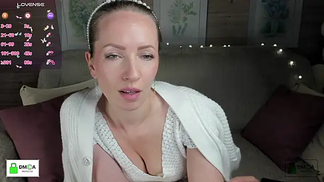 Queenymel online show from November 11, 3:34 pm