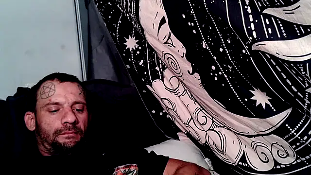 goodick4u28 online show from December 15, 4:17 am