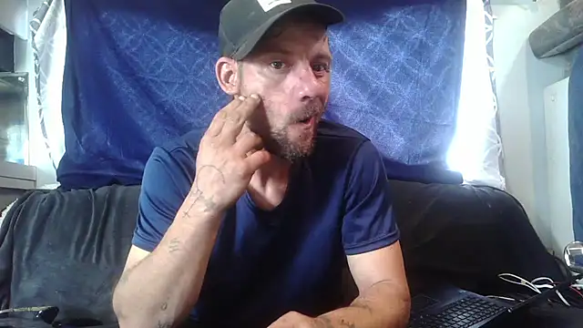 goodick4u28 online show from March 9, 5:50 pm