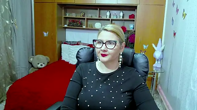 Snapshot of LucilleFenlys chatting on January 16, 8:57 pm LucilleFenlys online show from January 16, 8:57 pm