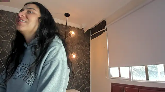 dayra angels online show from November 10, 5:12 pm