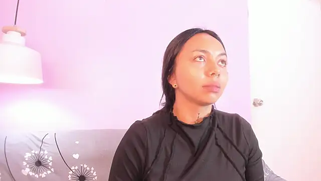 miss soffi  online show from July 1, 12:18 pm