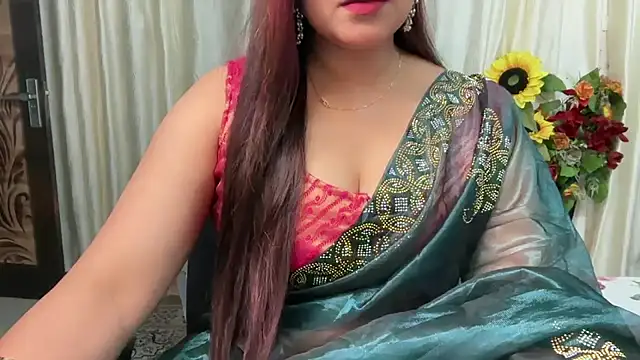 Snapshot of mahimagicdoll_DESI chatting on March 19, 8:12 am mahimagicdoll DESI online show from March 19, 8:12 am