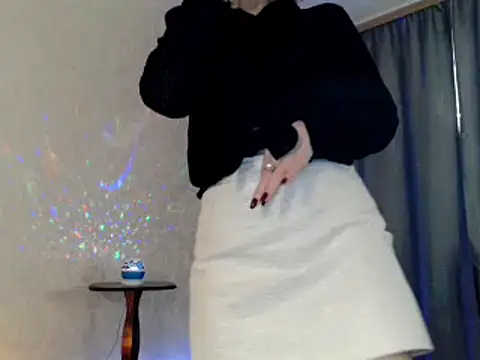 elenaza online show from November 26, 10:05 am