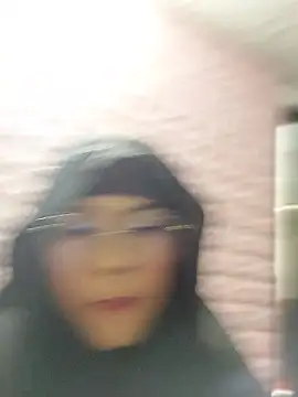 Hana    online show from May 11, 9:45 pm