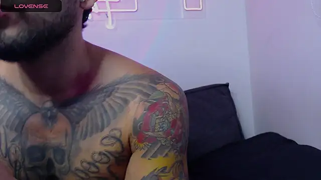 Snapshot of marco_allison01 chatting on March 1, 9:26 pm marco allison01 online show from March 1, 9:26 pm