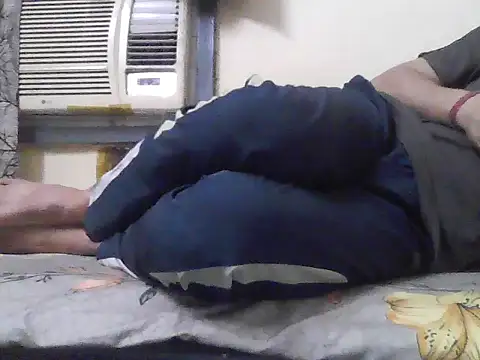 Snapshot of Desi_Rider_Aadi chatting on May 4, 3:19 pm Desi Rider Aadi online show from May 4, 3:19 pm