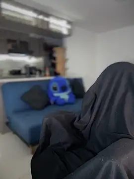 blackdrey18 online show from October 11, 12:15 pm