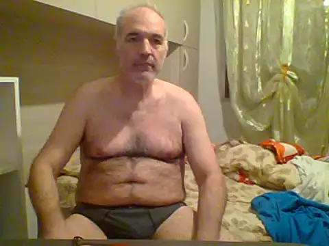 Snapshot of Setesesso7 chatting on December 15, 4:59 pm Setesesso7 online show from December 15, 4:59 pm