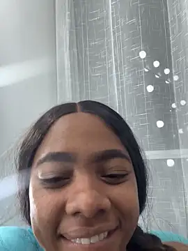 Snapshot of Niyirey1 chatting on September 25, 1:31 am Niyirey1 online show from September 25, 1:31 am