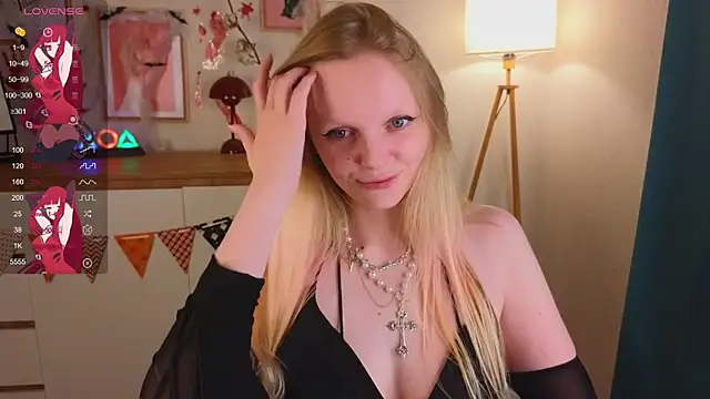 evangel1ne online show from October 31, 5:47 pm