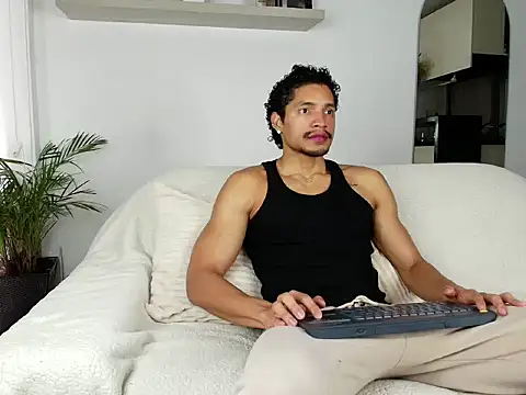 Robyn Miller online show from October 22, 5:45 pm