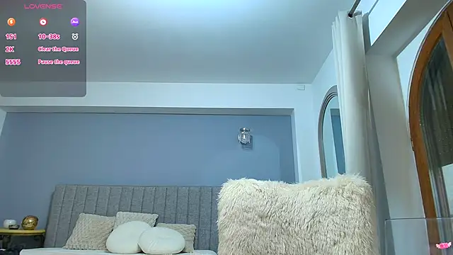 Snapshot of Anna_Lewis chatting on October 9, 6:33 am Anna Lewis online show from October 9, 6:33 am