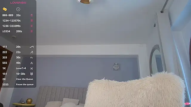 Snapshot of Anna_Lewis chatting on January 19, 6:50 am Anna Lewis online show from January 19, 6:50 am