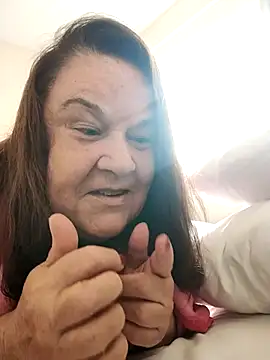 Yaya Mineira online show from March 16, 3:39 pm